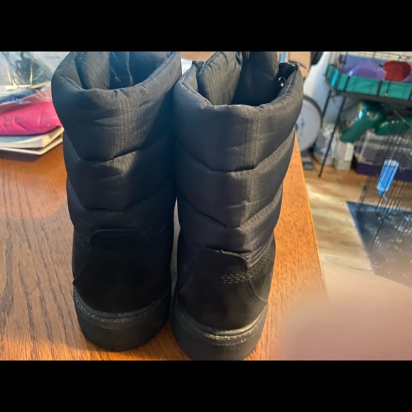 Barely worn - Picture 2 of 6